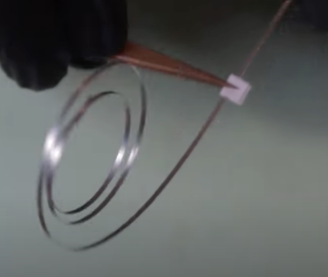 Ressort moteur — Mobius 8200 au papier