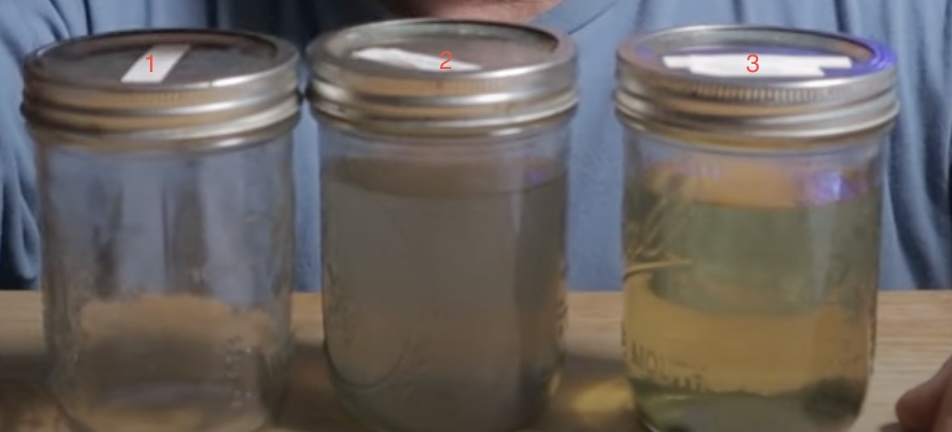 Trois bains — panière et pots